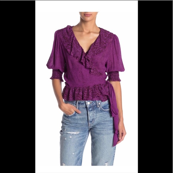 🌟HP🌟Olivia Printed Wrap Top - Picture 5 of 5